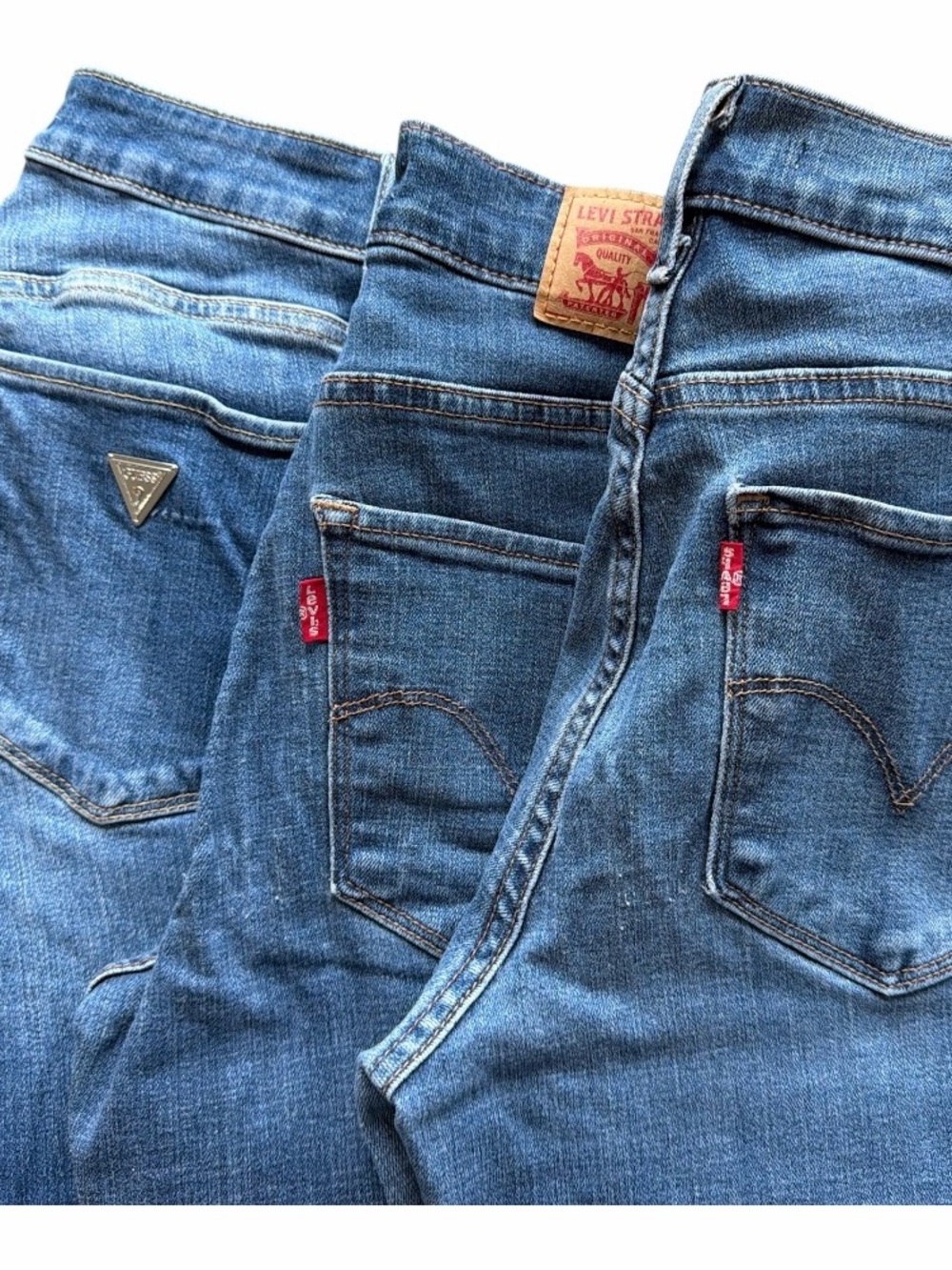 Bundle of 3 Very Used Levi's Women’s   Blue Denim Jeans - Classic Fit